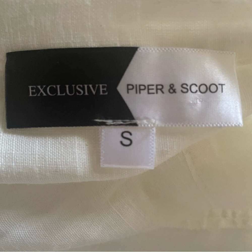 Piper & Scoot White Embroidered Top Size S - image 6